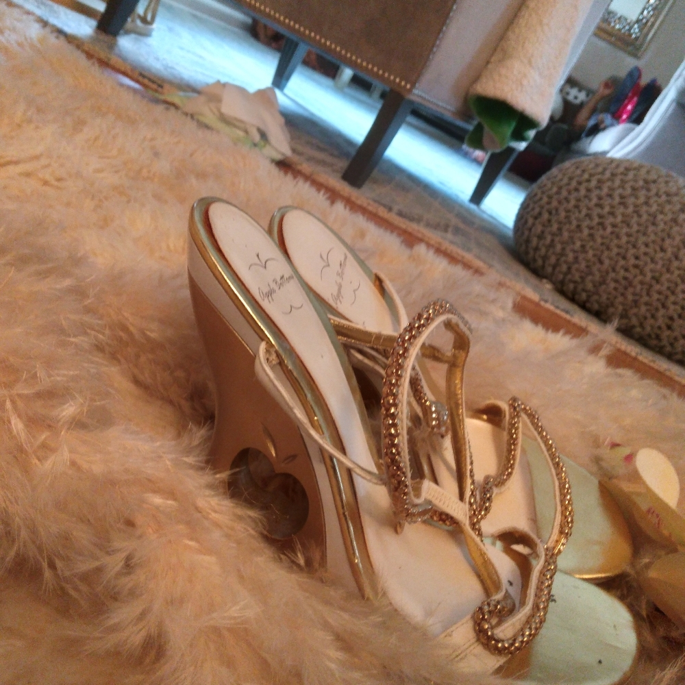 Apple bottom shoes